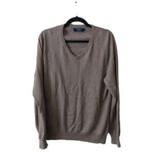 J Crew men’sV neck sweater. Cotton cashmere blend. Size large